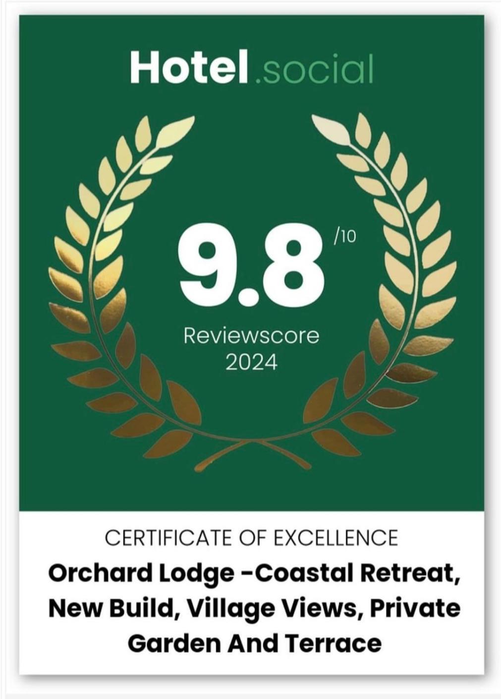 Orchard Lodge -Coastal Retreat, New Build, Village Views, Private Garden And Terrace Saint Brides Major Eksteriør billede